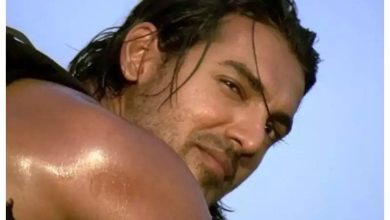 جان آبراهام در فیلم دووم 4